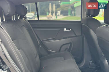 Позашляховик / Кросовер Kia Sportage 2012 в 