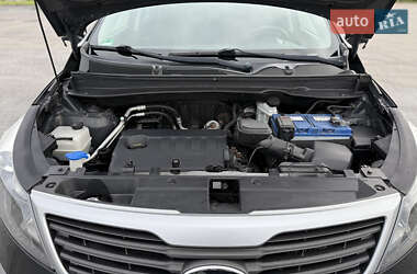 Позашляховик / Кросовер Kia Sportage 2012 в 