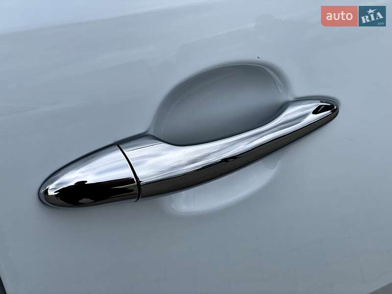 Позашляховик / Кросовер Kia Sportage 2012 в Ковелі