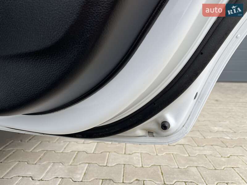 Позашляховик / Кросовер Kia Sportage 2012 в Ковелі