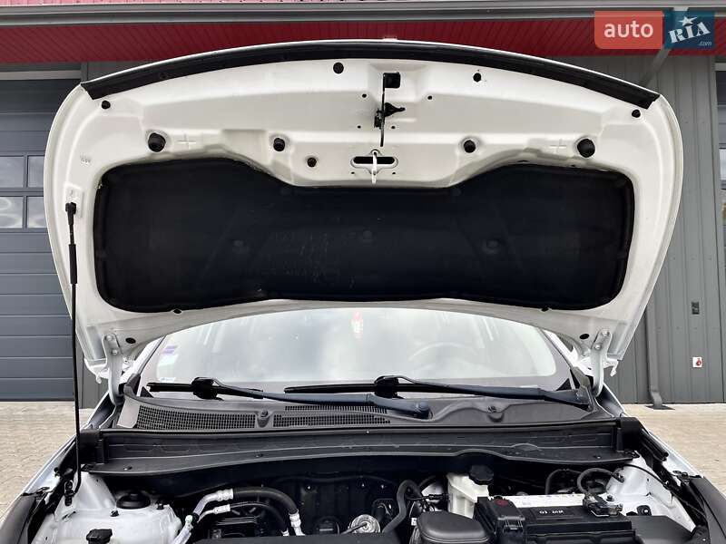 Позашляховик / Кросовер Kia Sportage 2012 в Ковелі