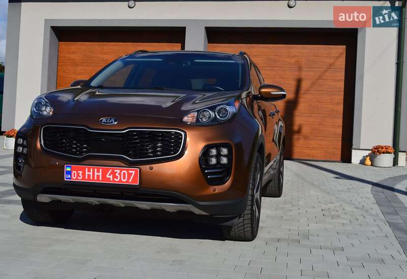 Позашляховик / Кросовер Kia Sportage 2017 в Львові