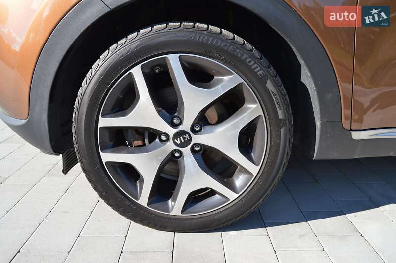 Позашляховик / Кросовер Kia Sportage 2017 в Львові