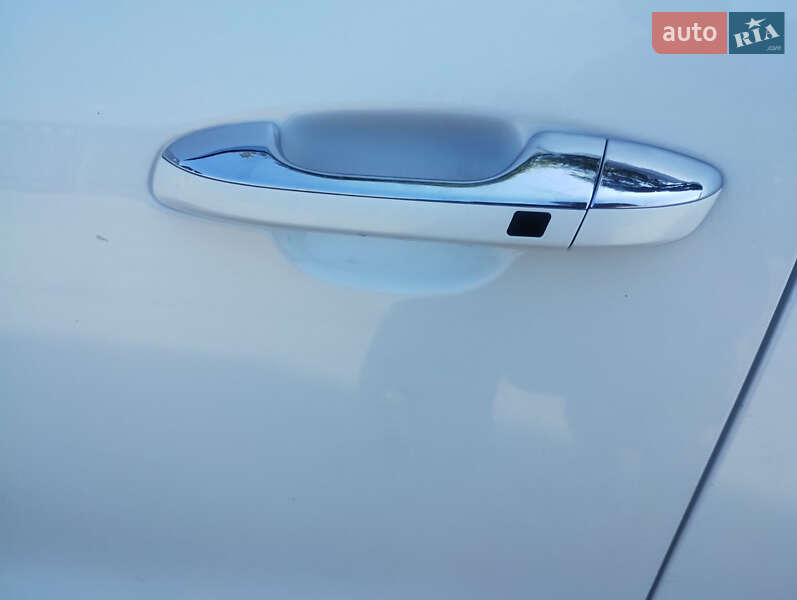 Позашляховик / Кросовер Kia Sportage 2016 в Києві фото 13 Позашляховик / Кросовер Kia Sportage 2016 в Києві