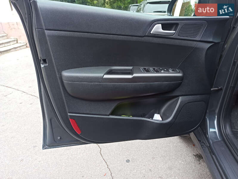 Внедорожник / Кроссовер Kia Sportage 2021 в Киеве