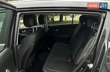 Внедорожник / Кроссовер Kia Sportage 2013 в 