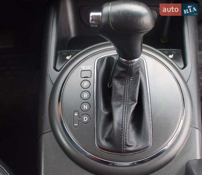 Внедорожник / Кроссовер Kia Sportage 2010 в Харькове