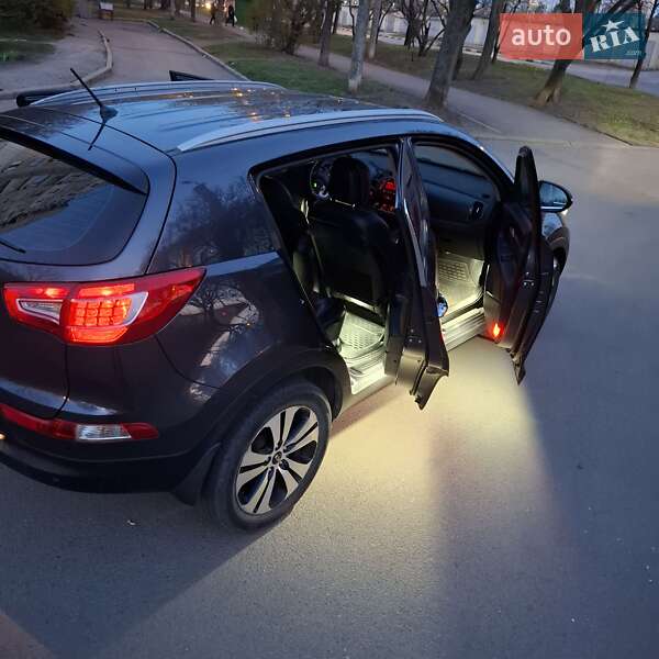 Внедорожник / Кроссовер Kia Sportage 2010 в Харькове