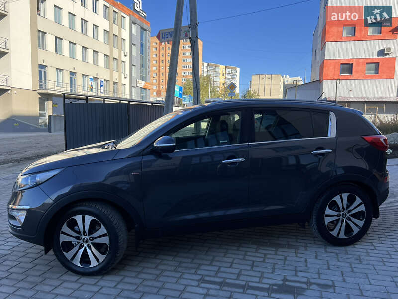 Позашляховик / Кросовер Kia Sportage 2010 в Тернополі фото 6 Позашляховик / Кросовер Kia Sportage 2010 в Тернополі
