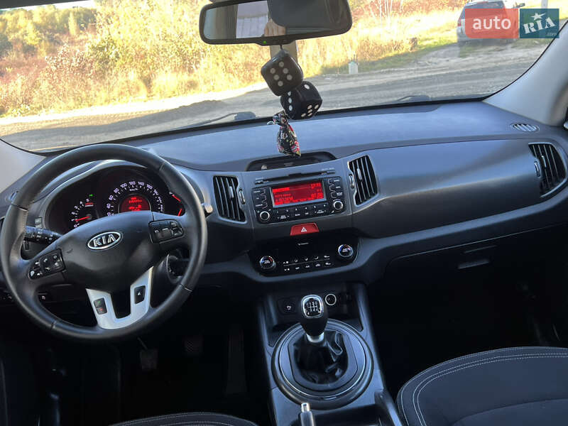 Позашляховик / Кросовер Kia Sportage 2010 в Тернополі фото 50 Позашляховик / Кросовер Kia Sportage 2010 в Тернополі