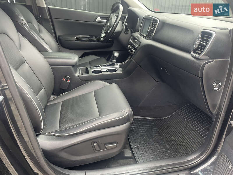 Внедорожник / Кроссовер Kia Sportage 2015 в Дрогобыче фото 25 Внедорожник / Кроссовер Kia Sportage 2015 в Дрогобыче