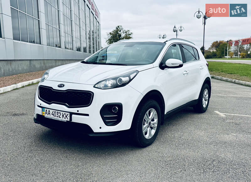 Внедорожник / Кроссовер Kia Sportage 2016 в Киеве