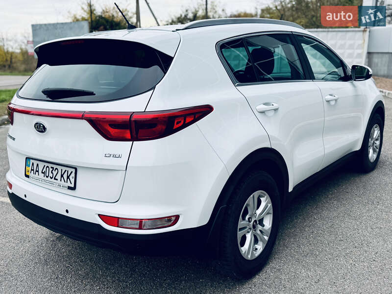 Внедорожник / Кроссовер Kia Sportage 2016 в Киеве