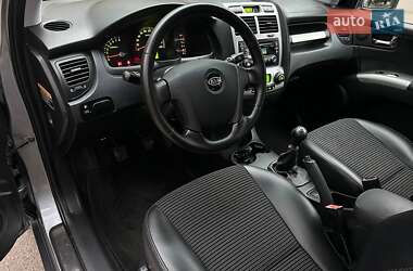 Позашляховик / Кросовер Kia Sportage 2006 в 