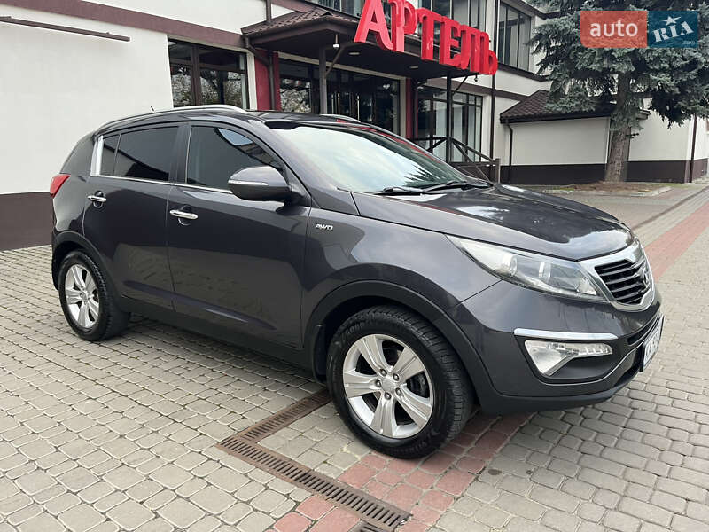 Внедорожник / Кроссовер Kia Sportage 2013 в Могилев-Подольске фото 8 Внедорожник / Кроссовер Kia Sportage 2013 в Могилев-Подольске