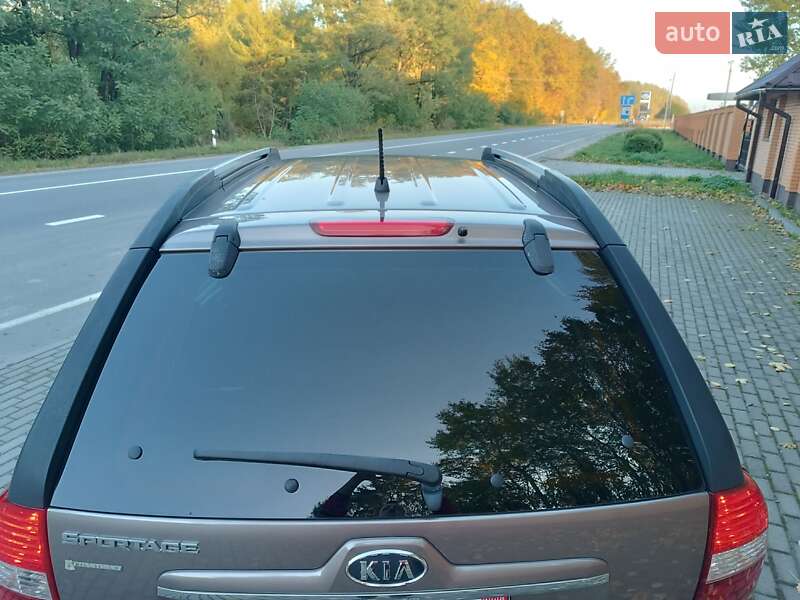 Внедорожник / Кроссовер Kia Sportage 2008 в Красилове