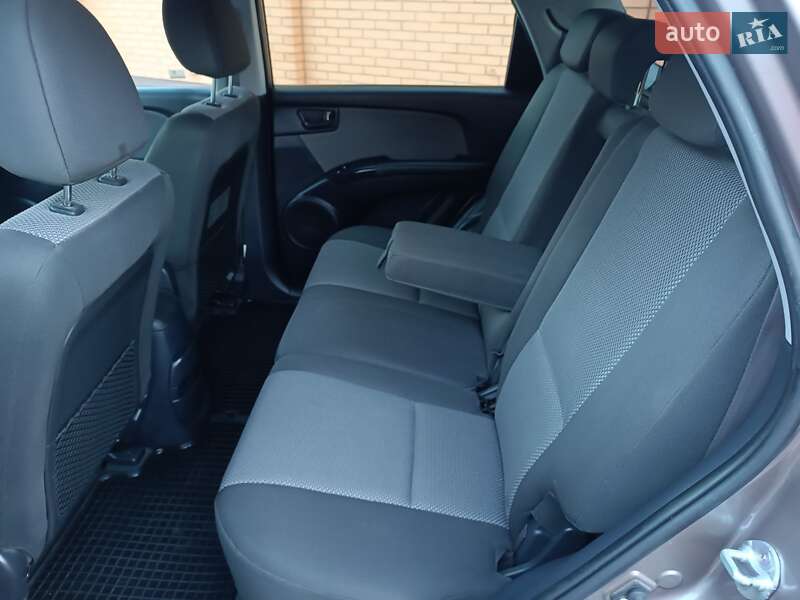 Внедорожник / Кроссовер Kia Sportage 2008 в Красилове