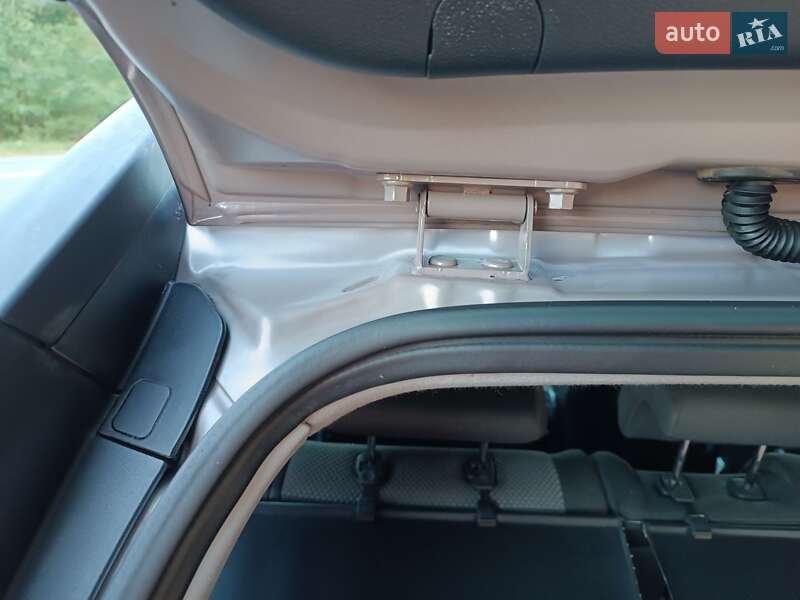 Внедорожник / Кроссовер Kia Sportage 2008 в Красилове