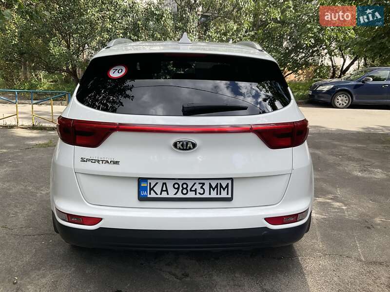 Внедорожник / Кроссовер Kia Sportage 2016 в Киеве фото 5 Внедорожник / Кроссовер Kia Sportage 2016 в Киеве