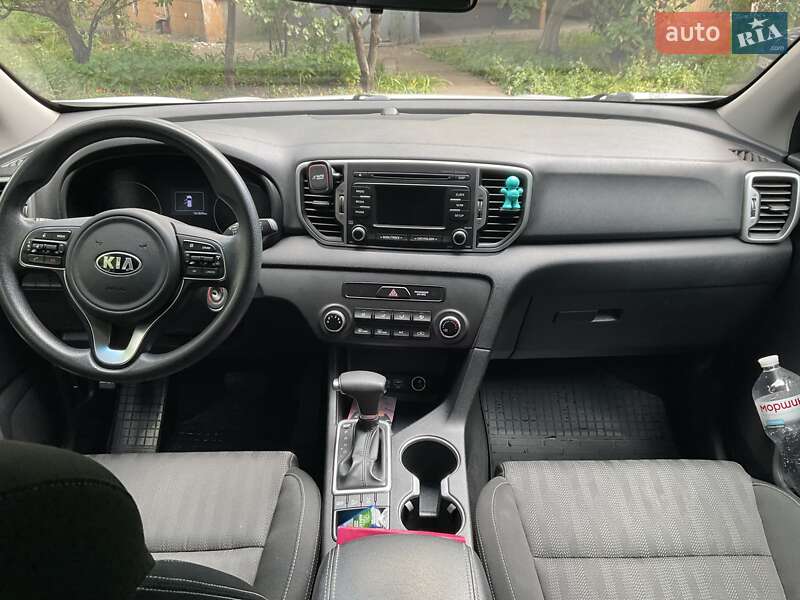 Внедорожник / Кроссовер Kia Sportage 2016 в Киеве фото 16 Внедорожник / Кроссовер Kia Sportage 2016 в Киеве