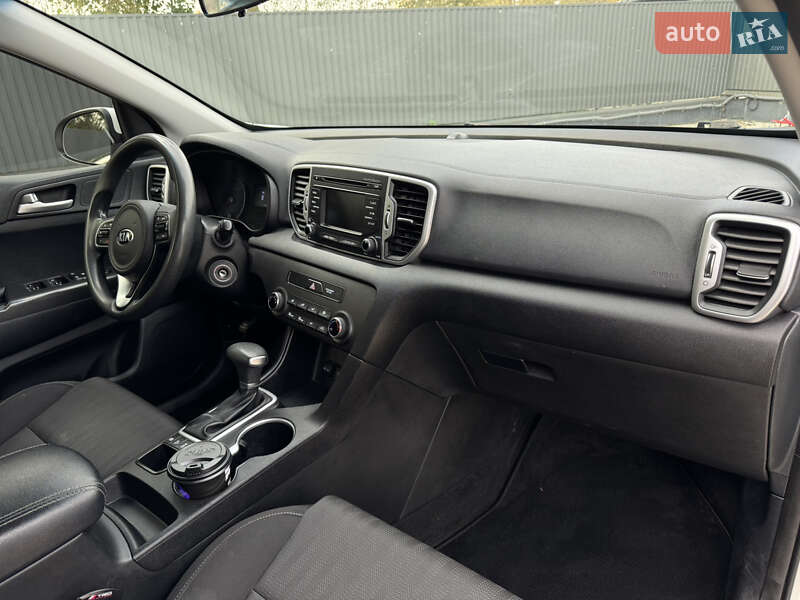 Позашляховик / Кросовер Kia Sportage 2016 в Львові фото 20 Позашляховик / Кросовер Kia Sportage 2016 в Львові