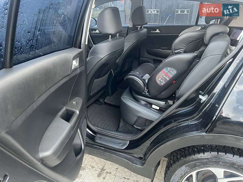 Позашляховик / Кросовер Kia Sportage 2019 в Львові