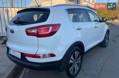 Внедорожник / Кроссовер Kia Sportage 2012 в 