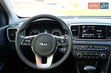 Внедорожник / Кроссовер Kia Sportage 2020 в 