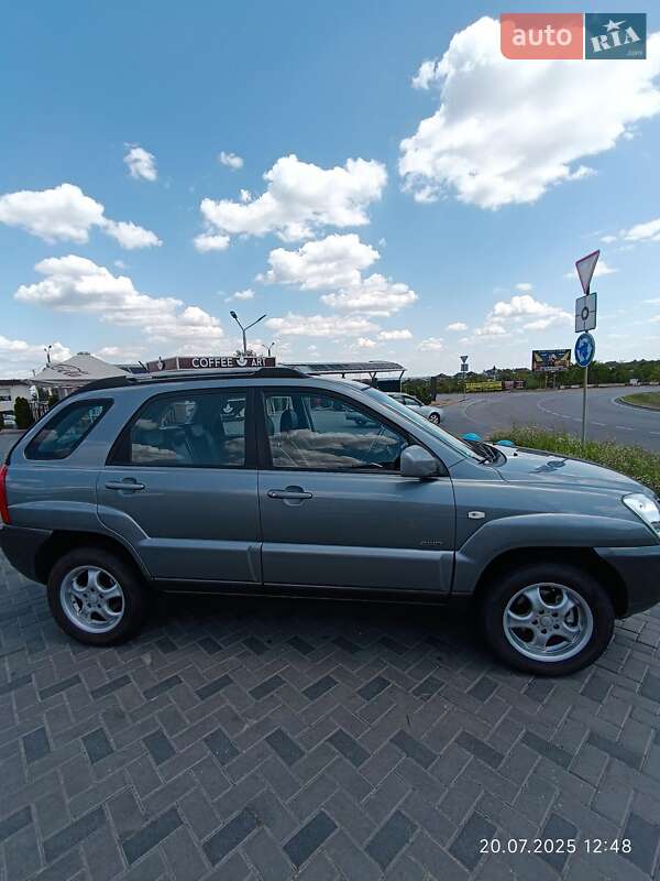 Внедорожник / Кроссовер Kia Sportage 2007 в Запорожье