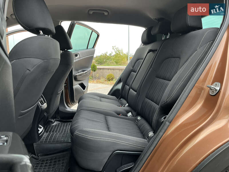 Внедорожник / Кроссовер Kia Sportage 2016 в Виннице фото 25 Внедорожник / Кроссовер Kia Sportage 2016 в Виннице