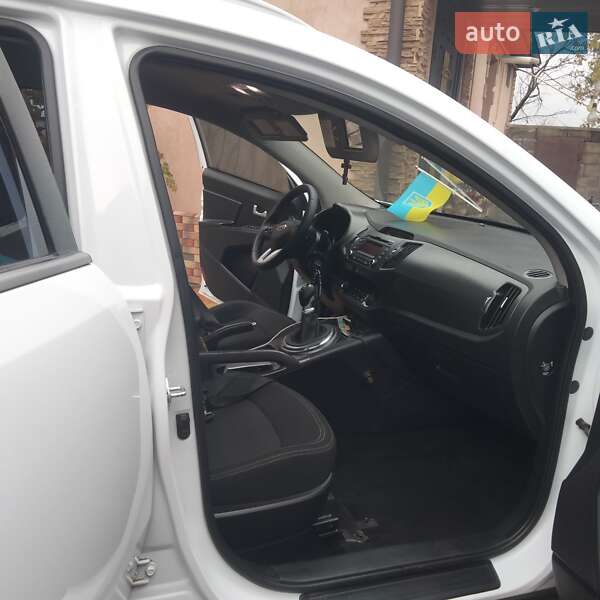 Внедорожник / Кроссовер Kia Sportage 2013 в Днепре