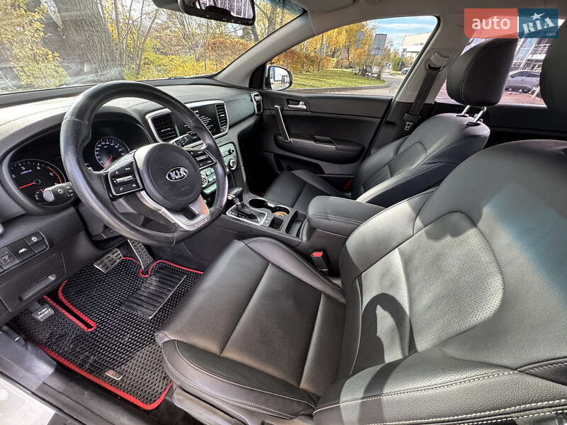 Позашляховик / Кросовер Kia Sportage 2019 в Києві фото 15 Позашляховик / Кросовер Kia Sportage 2019 в Києві