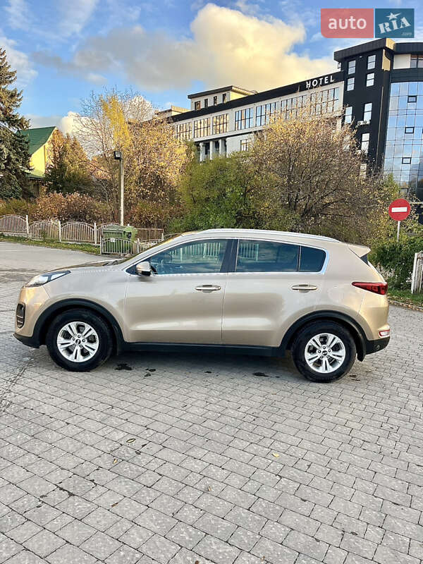 Позашляховик / Кросовер Kia Sportage 2016 в Тернополі фото 23 Позашляховик / Кросовер Kia Sportage 2016 в Тернополі
