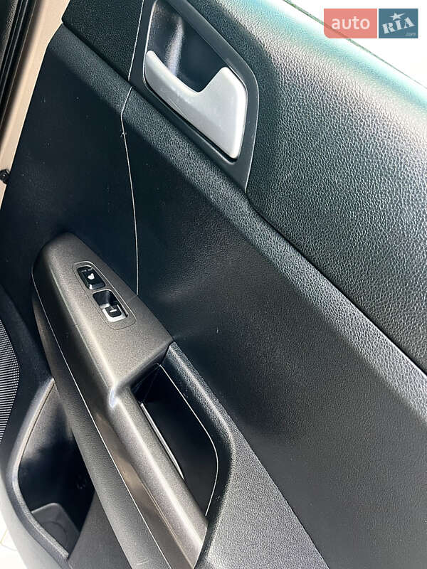 Позашляховик / Кросовер Kia Sportage 2016 в Тернополі фото 41 Позашляховик / Кросовер Kia Sportage 2016 в Тернополі