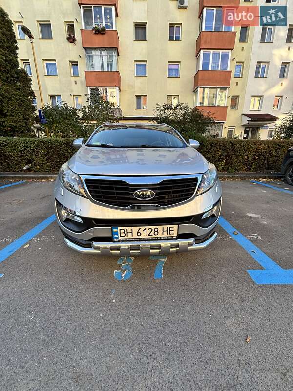 Внедорожник / Кроссовер Kia Sportage 2011 в Черноморске