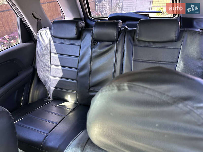 Позашляховик / Кросовер Kia Sportage 2005 в Бурштині