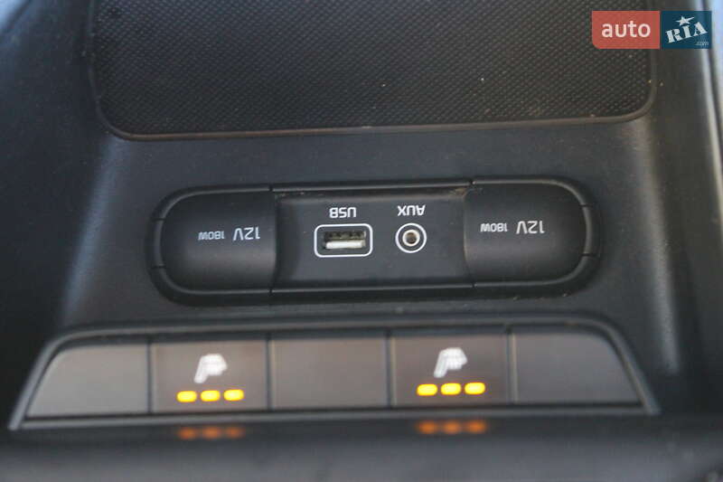 Позашляховик / Кросовер Kia Sportage 2017 в Дніпрі