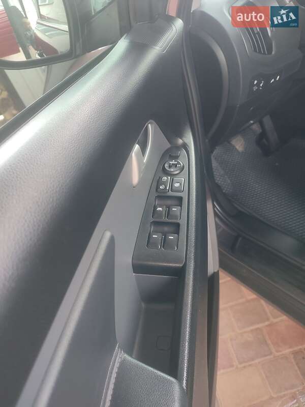 Внедорожник / Кроссовер Kia Sportage 2011 в Виннице