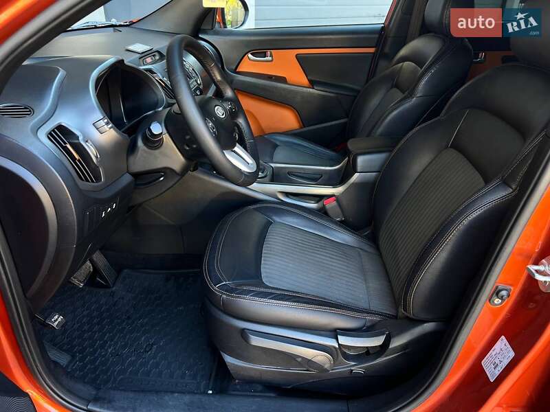 Позашляховик / Кросовер Kia Sportage 2011 в Одесі