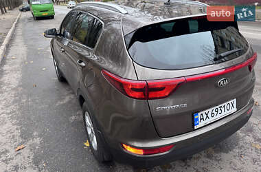 Позашляховик / Кросовер Kia Sportage 2016 в Харкові
