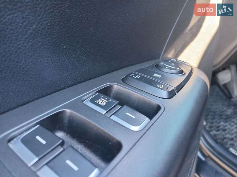 Внедорожник / Кроссовер Kia Sportage 2019 в Львове