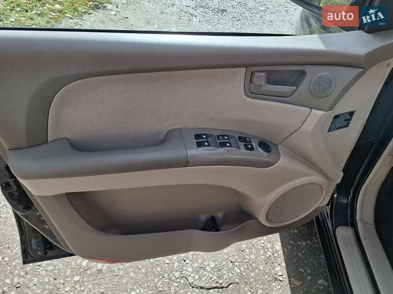 Внедорожник / Кроссовер Kia Sportage 2006 в Ровно