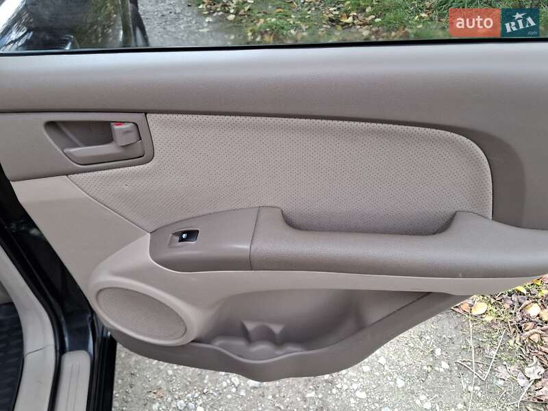 Внедорожник / Кроссовер Kia Sportage 2006 в Ровно