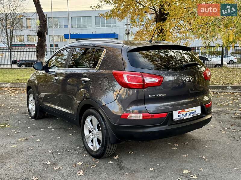 Внедорожник / Кроссовер Kia Sportage 2013 в Киеве
