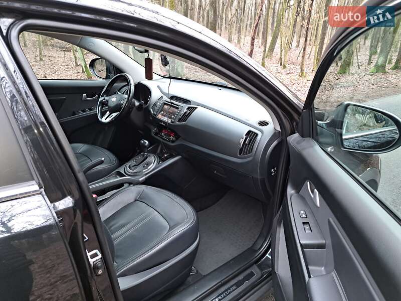 Внедорожник / Кроссовер Kia Sportage 2012 в Луцке
