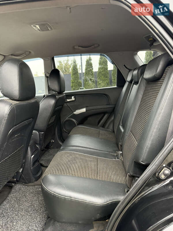 Внедорожник / Кроссовер Kia Sportage 2006 в Каменец-Подольском