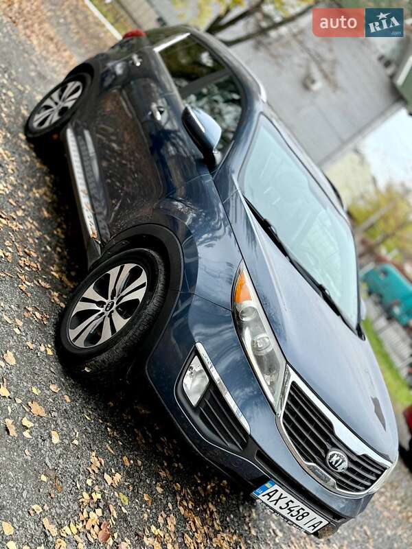 Позашляховик / Кросовер Kia Sportage 2013 в Харкові