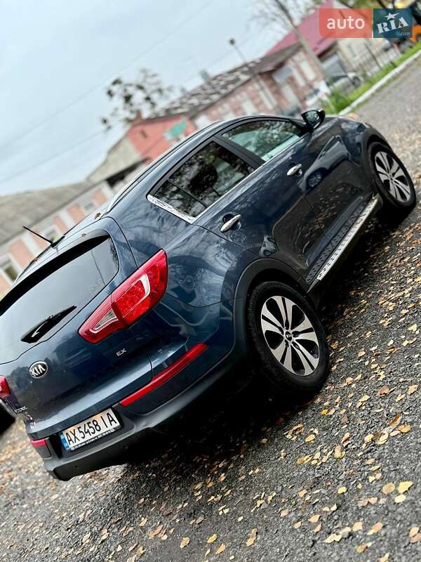 Позашляховик / Кросовер Kia Sportage 2013 в Харкові