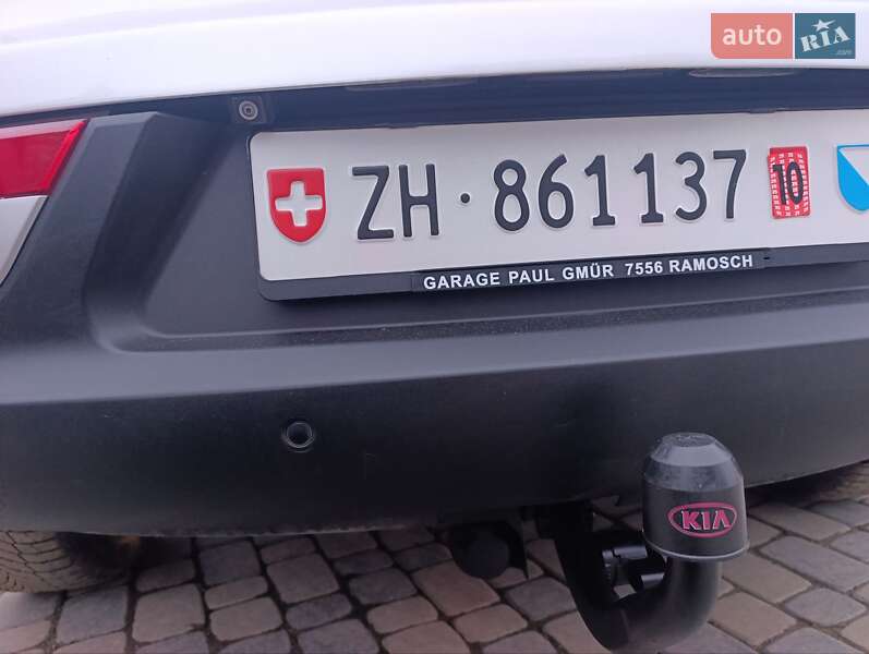 Позашляховик / Кросовер Kia Sportage 2011 в Чернівцях