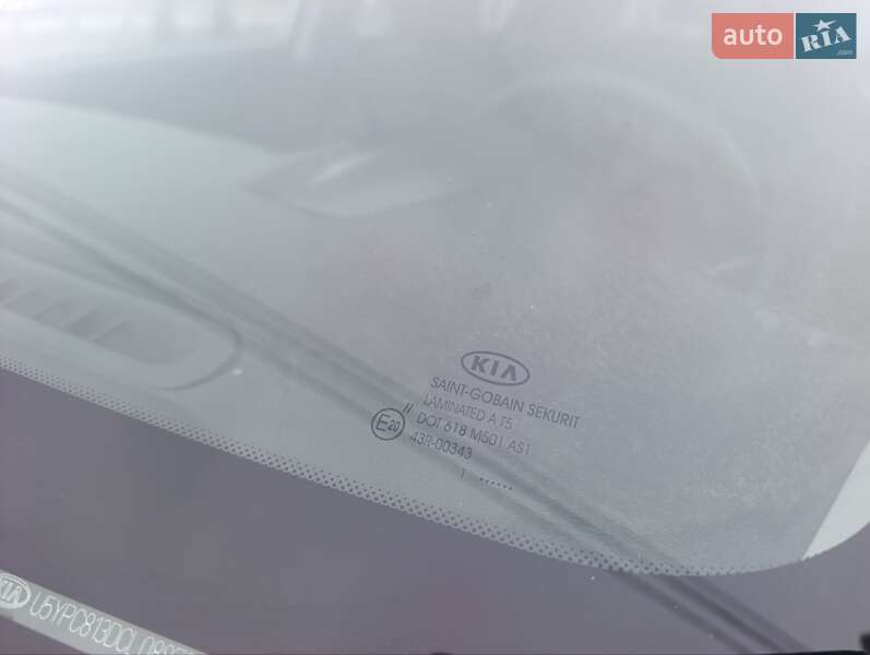 Позашляховик / Кросовер Kia Sportage 2011 в Чернівцях